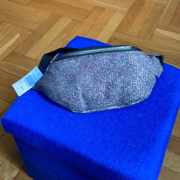 Fannie Pack - Picture 1 of 3